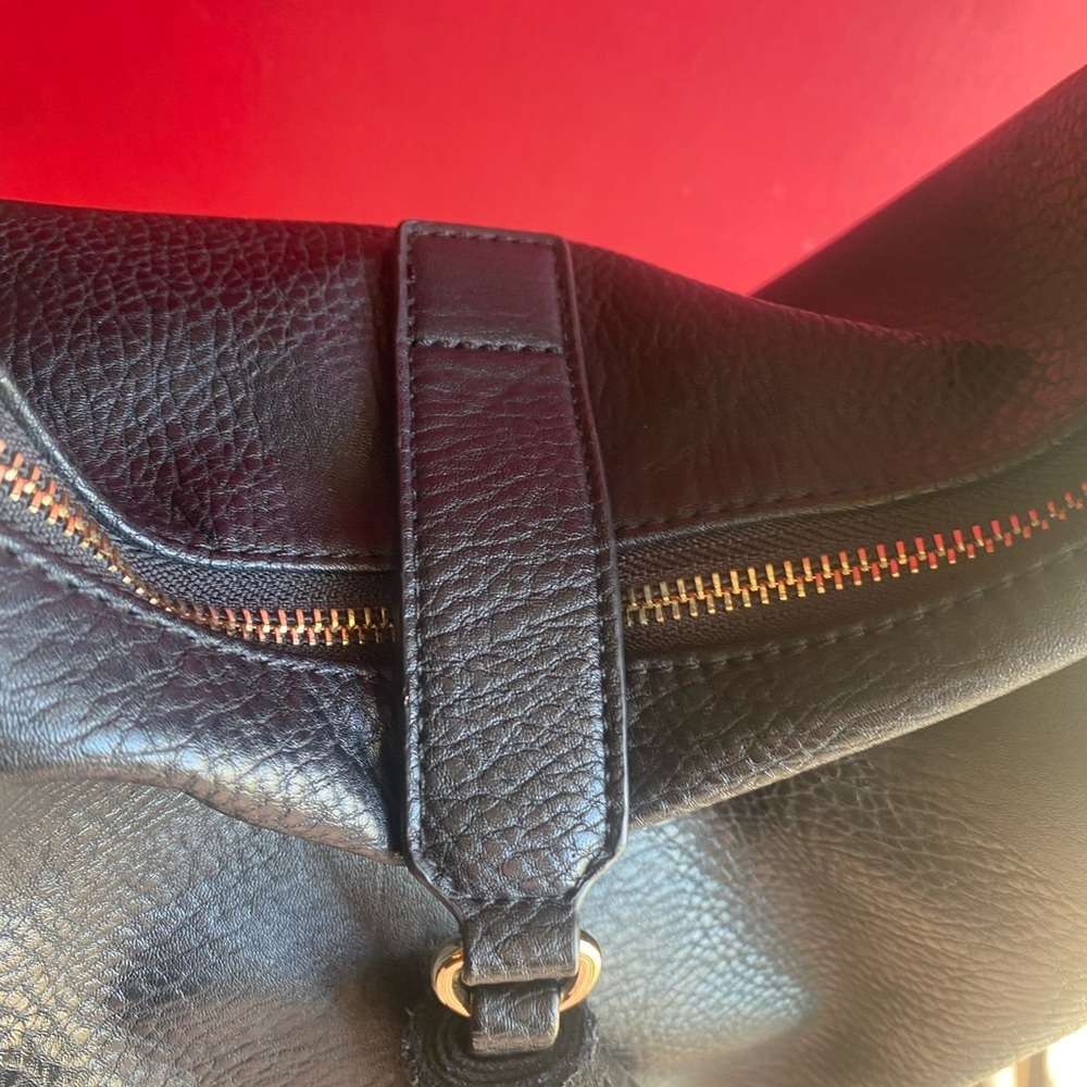 Stylish Sole Society Black Vegan Hobo with Tassel and gold accents like new - Picture 5 of 11